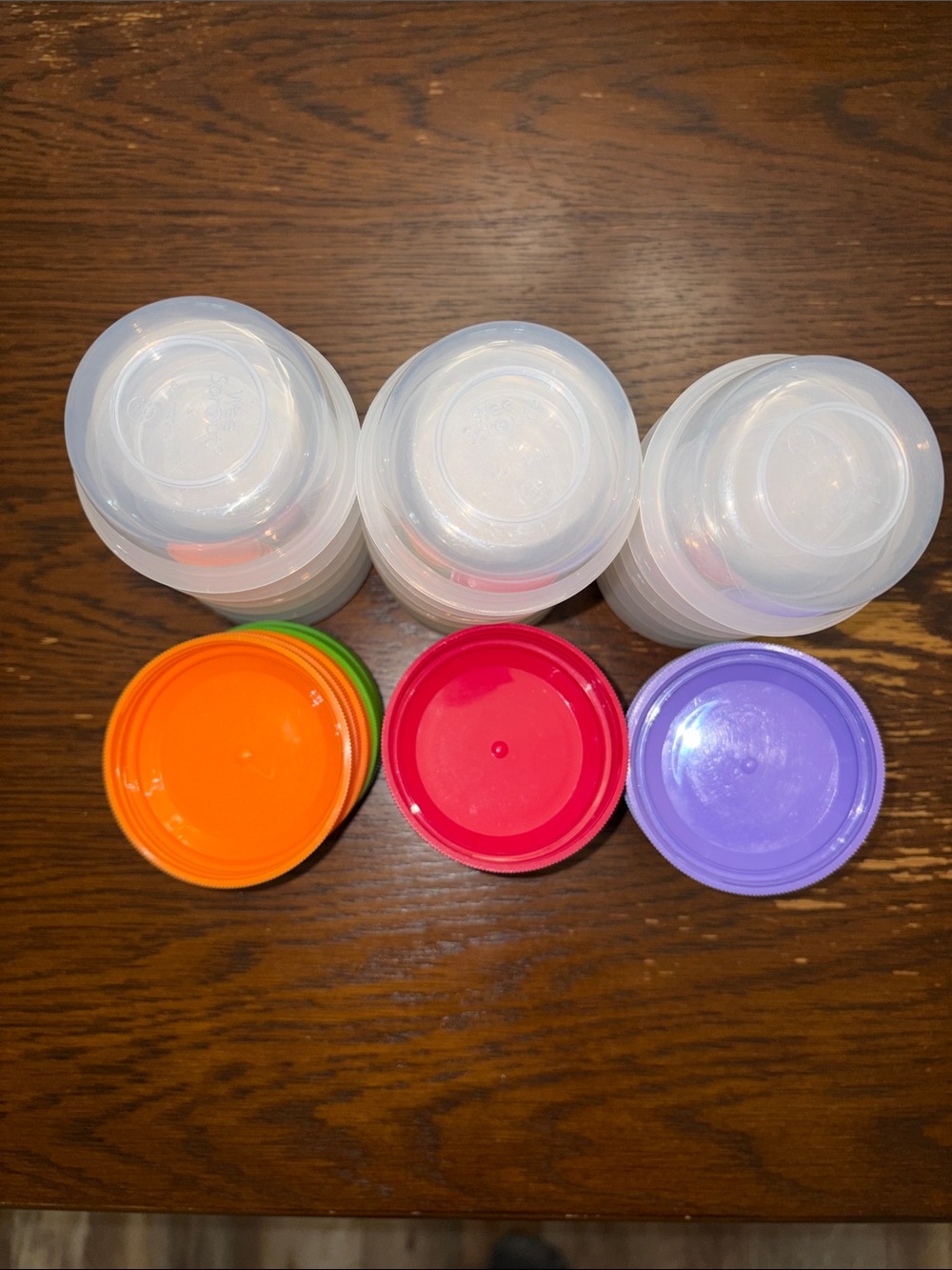 Assorted Color Plastic Snack Containers with Lids - Multipack - Picture 2 of 5